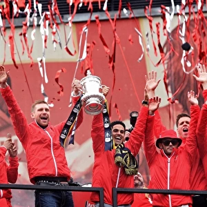 Arsenal FC: 2014-15 FA Cup Victory Parade - Celebrating the Triumph