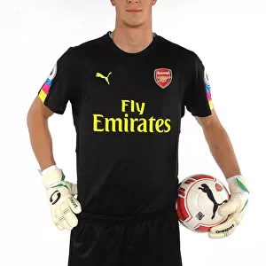 Arsenal FC 2016-17 First Team: Matt Macey's Photocall