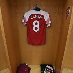 Season 2018-19 Framed Print Collection: Arsenal v Watford 2018-19