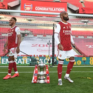 Arsenal FC: Aubameyang and Lacazette Lift FA Cup After Arsenal's Victory Over Chelsea (FA Cup Final 2020)