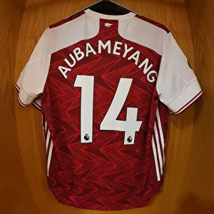 Arsenal FC: Aubameyang's Hanging Jersey in Emirates Stadium Changing Room (Arsenal v Watford 2019-20)