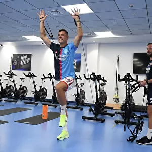 Arsenal FC: Granit Xhaka's Pre-Match Training with Barry Solan before Arsenal vs AC Milan, Dubai Super Cup 2022-23