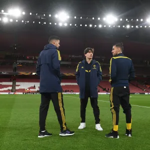 Arsenal FC: Hector Bellerin, Dani Ceballos, and Pablo Mari Pre-Match Huddle vs Olympiacos FC - UEFA Europa League 2020