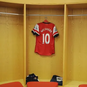 Arsenal FC: Jack Wilshere's Pre-Match Routine vs Norwich City (2012-13) Arsenal FC: Jack Wilshere's Pre-Match Routine vs Norwich City (2012-13)