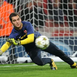 Arsenal FC: James Shea's Pre-Match Routine vs. Schalke 04, 2012 Arsenal FC: James Shea's Pre-Match Routine vs. Schalke 04, 2012