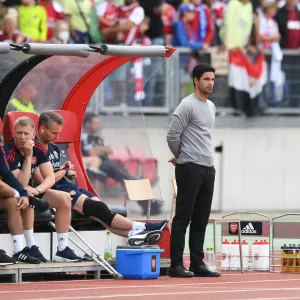 Arsenal FC: Mikel Arteta Leads Pre-Season Training at 1. FC Nurnberg Arsenal FC: Mikel Arteta Leads Pre-Season Training at 1. FC Nurnberg