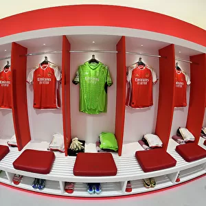 Arsenal FC: Pre-Match Huddle in the Dressing Room - Arsenal v Sevilla, UEFA Champions League 2023/24