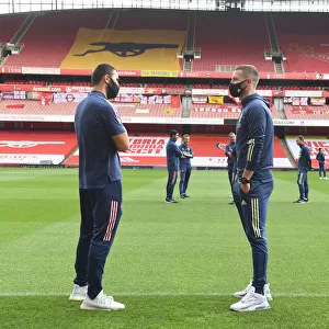 Arsenal FC: Pre-Match Huddle - Kolasinac and Mustafi in Deep Discussion at Emirates Stadium (2019-20)