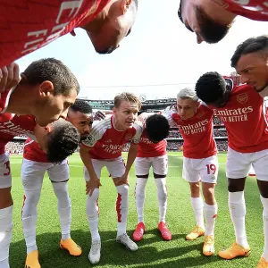 Arsenal FC: Pre-Match Huddle vs. Wolverhampton Wanderers, Premier League 2022-23 Arsenal FC: Pre-Match Huddle vs. Wolverhampton Wanderers, Premier League 2022-23