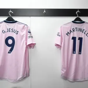 Arsenal FC: Pre-Match Preparation - Gabriel Jesus and Martinelli's Shirts in the Changing Room (2022-23)