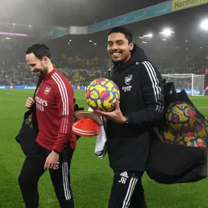 Arsenal FC: Pre-Match Preparations at Elland Road - Leeds United vs Arsenal (Premier League 2021-22) Arsenal FC: Pre-Match Preparations at Elland Road - Leeds United vs Arsenal (Premier League 2021-22)