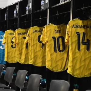 Arsenal FC Print: Pre-Match Team Shirts at Bank of America Stadium Arsenal FC Print: Pre-Match Team Shirts at Bank of America Stadium