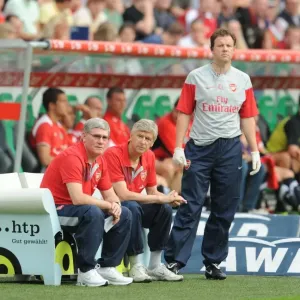 Arsenal FC Prints Previous Season Matches: Matches 2009-10: Hannover 96 v Arsenal 2009-10