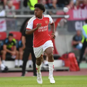 Arsenal FC Training in Nuremberg: Myles Lewis-Skelly Shines Arsenal FC Training in Nuremberg: Myles Lewis-Skelly Shines