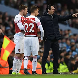 Arsenal FC: Unai Emery Conferencing with Ramsey and Suarez during Manchester City Clash (Premier League 2018-19)