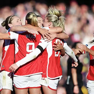 Arsenal FC v Aston Villa - Barclays Women's Super League
