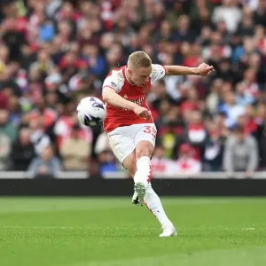 Arsenal FC v Aston Villa - Premier League