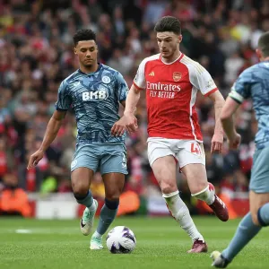 Arsenal FC v Aston Villa - Premier League