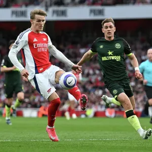 Arsenal FC v Brentford FC - Premier League Arsenal FC v Brentford FC - Premier League