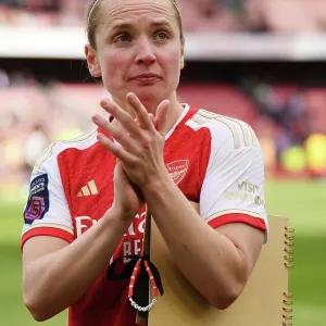 Arsenal Women Prints: Arsenal Women v Leicester City 2023-24