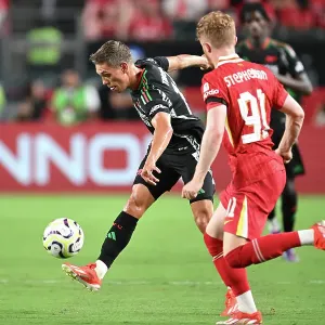 Arsenal FC v Liverpool FC - Pre-Season Friendly Arsenal FC v Liverpool FC - Pre-Season Friendly