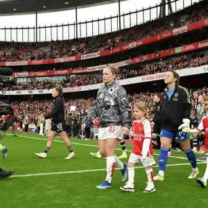 Arsenal FC v Manchester United - Barclays Women's Super League