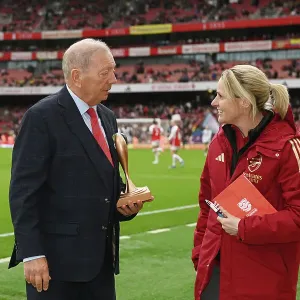 Arsenal FC v Manchester United - Barclays Women's Super League