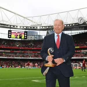 Arsenal FC v Manchester United - Barclays Women's Super League