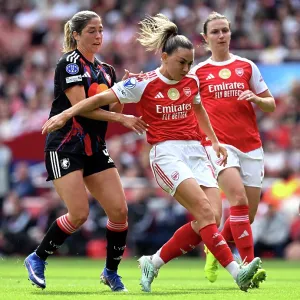 Arsenal FC v OL Lyonnes - UEFA Women's Champions League 2025/26 Semi-Final First Leg<br> Arsenal FC v OL Lyonnes - UEFA Women's Champions League 2025/26 Semi-Final First Leg