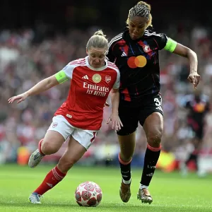 Arsenal FC v OL Lyonnes - UEFA Women's Champions League 2025/26 Semi-Final First Leg<br> Arsenal FC v OL Lyonnes - UEFA Women's Champions League 2025/26 Semi-Final First Leg