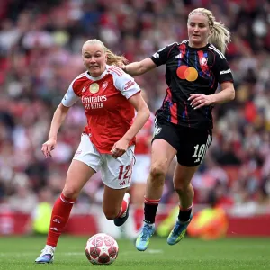 Arsenal FC v OL Lyonnes - UEFA Women's Champions League 2025/26 Semi-Final First Leg<br> Arsenal FC v OL Lyonnes - UEFA Women's Champions League 2025/26 Semi-Final First Leg