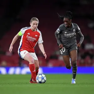 Arsenal FC v Real Madrid CF - UEFA Women's Champions League Quarter Finals Second Leg Arsenal FC v Real Madrid CF - UEFA Women's Champions League Quarter Finals Second Leg