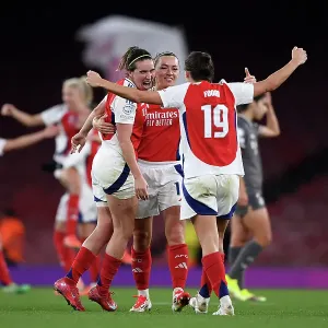 Arsenal FC v Real Madrid CF - UEFA Women's Champions League Quarter Finals Second Leg Arsenal FC v Real Madrid CF - UEFA Women's Champions League Quarter Finals Second Leg