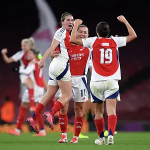 Arsenal FC v Real Madrid CF - UEFA Women's Champions League Quarter Finals Second Leg Arsenal FC v Real Madrid CF - UEFA Women's Champions League Quarter Finals Second Leg