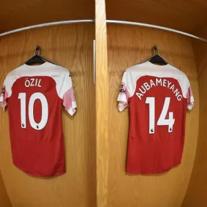 Arsenal FC v Southampton FC - Premier League Arsenal FC v Southampton FC - Premier League