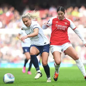 Arsenal FC v Tottenham Hotspur - Barclays Women´s Super League Arsenal FC v Tottenham Hotspur - Barclays Women´s Super League