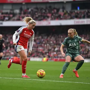 Arsenal FC v Tottenham Hotspur FC - Barclays Women's Super League Arsenal FC v Tottenham Hotspur FC - Barclays Women's Super League Arsenal FC v Tottenham Hotspur FC - Barclays Women's Super League Arsenal FC v Tottenham Hotspur FC - Barclays Women's Super League