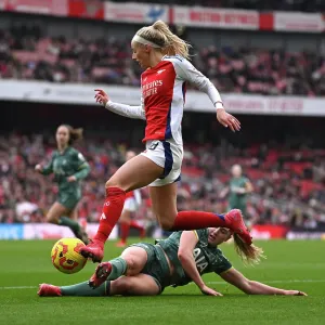Arsenal FC v Tottenham Hotspur FC - Barclays Women's Super League Arsenal FC v Tottenham Hotspur FC - Barclays Women's Super League Arsenal FC v Tottenham Hotspur FC - Barclays Women's Super League Arsenal FC v Tottenham Hotspur FC - Barclays Women's Super League