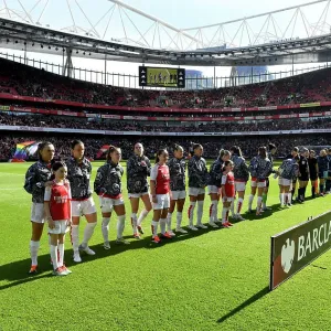 Arsenal FC v Tottenham Hotspur Women's Football Print Arsenal FC v Tottenham Hotspur Women's Football Print
