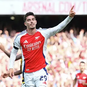 Arsenal FC v Wolverhampton Wanderers FC - Premier League Arsenal FC v Wolverhampton Wanderers FC - Premier League