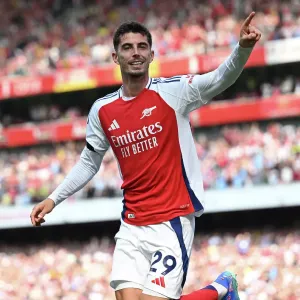 Arsenal FC v Wolverhampton Wanderers FC - Premier League Arsenal FC v Wolverhampton Wanderers FC - Premier League