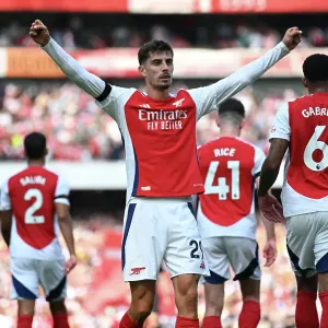 Arsenal FC v Wolverhampton Wanderers FC - Premier League Arsenal FC v Wolverhampton Wanderers FC - Premier League