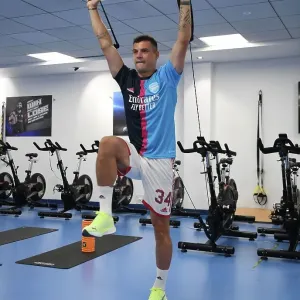 Arsenal FC vs AC Milan: Granit Xhaka Trains Ahead of Dubai Super Cup, 2022-23 Arsenal FC vs AC Milan: Granit Xhaka Trains Ahead of Dubai Super Cup, 2022-23