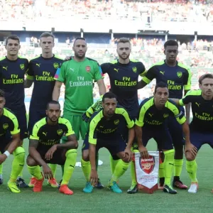Arsenal FC vs CD Guadalajara: Pre-Season Showdown at StubHub Center (2016-17)