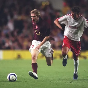 Arsenal FC vs FC Thun: 2005-06 Season Match Arsenal FC vs FC Thun: 2005-06 Season Match