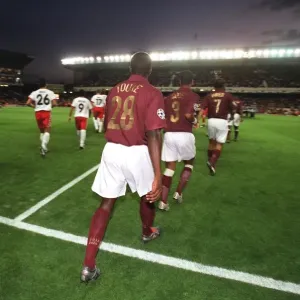Arsenal FC vs FC Thun: 2005-06 Season Match Arsenal FC vs FC Thun: 2005-06 Season Match