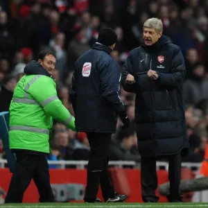 Arsenal FC vs Fulham: 2010-11 Season Match Arsenal FC vs Fulham: 2010-11 Season Match