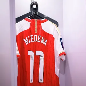 Arsenal FC vs Manchester City: Pre-Match Focus on Vivianne Miedema's Jersey - Barclays Women's Super League (2023-24) Arsenal FC vs Manchester City: Pre-Match Focus on Vivianne Miedema's Jersey - Barclays Women's Super League (2023-24)