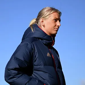 Arsenal FC vs Manchester City: Barclays Women's Super League Showdown at Meadow Park