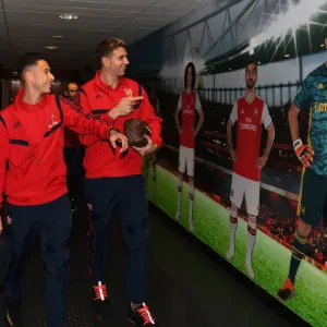 Arsenal FC vs. Nottingham Forest: Carabao Cup Showdown - Martinelli and Martinez Ready